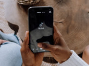 Scrolling TikTok Sebelum Tidur Dapat Mempengaruhi Mimpi