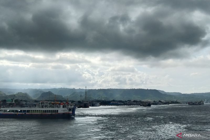Peringatan Dini Gelombang 4 Meter Perairan Bali Hingga Minggu 6 Juli