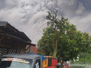 Gunung Semeru Tercatat Dua Kali Keluarkan Guguran Lava Pijar
