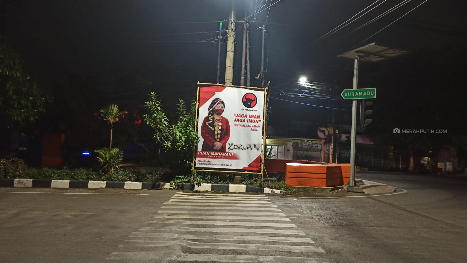 Baliho Puan Dicoret 'Open BO' hingga 'Koruptor', PDIP Jatim Tempuh Jalur Hukum