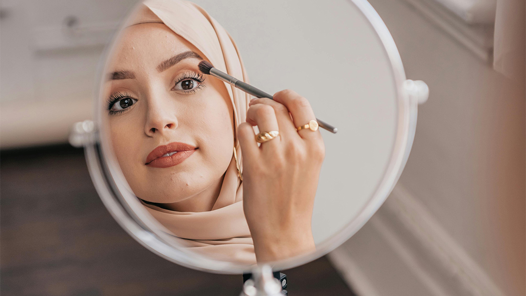 Pilih Cushion yang Tepat, Kunci Make-Up Lebaran Awet Seharian