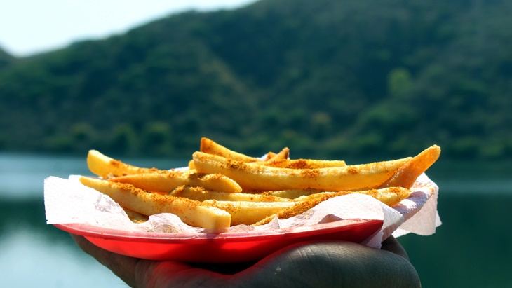 Cara Enak Makan Kentang Goreng di Seluruh Dunia