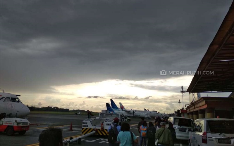  Asap Masih Tebal, Penerbangan Solo-Banjarmasin di Bandara Adi Soemarmo Ditunda 
