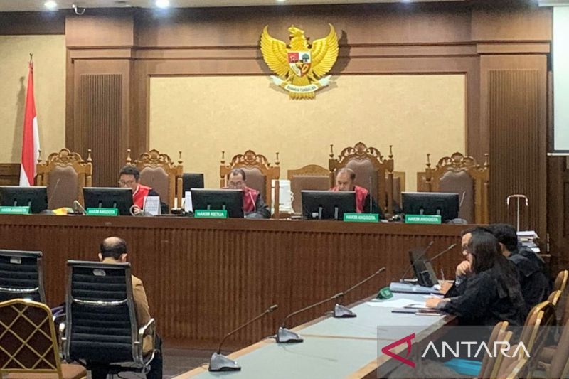 Hakim Agung Gazalba Saleh Didakwa Cuci Uang, Beli Alphard hingga Rumah di Sedayu City