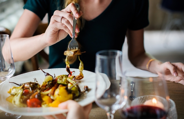 3. Menjaga pola makan (Pixabay - rawpixel)