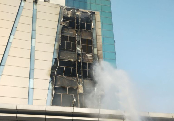Hotel Pullman Jakarta Barat Terbakar, 14 Unit Damkar Dikerahkan