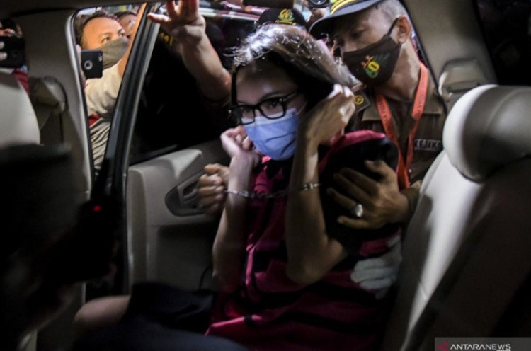 Pelimpahan Berkas Jaksa Pinangki Diduga untuk Tutupi 'King Maker' Skandal Djoko Tjandra