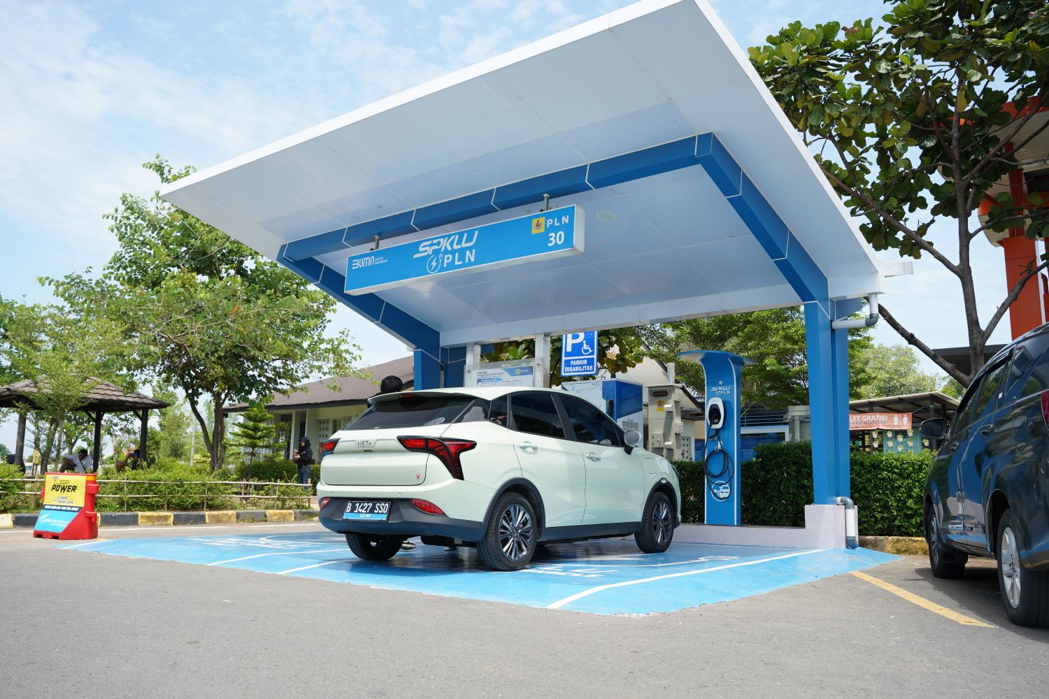 NETA V memiliki keuntungan lewat fitur DC Fast Charging