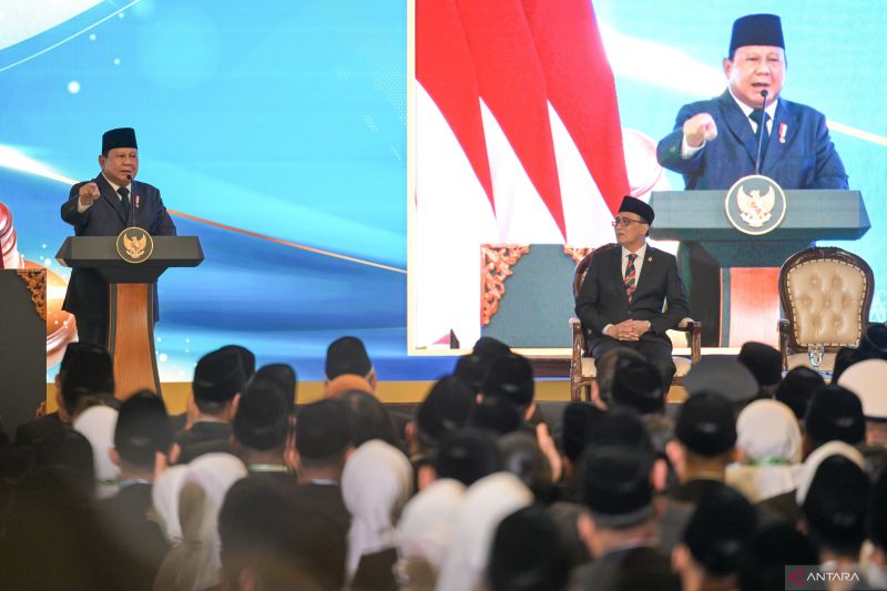 Prabowo Naikkan Gaji Hakim 280 Persen, Anggaran TNI Polri Bakal Dikurangi