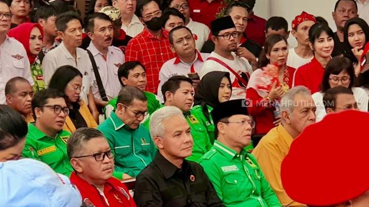 Peresmian Rumah Aspirasi Relawan Pemenangan, Ganjar Diteriaki 