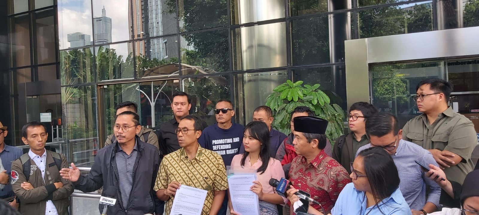 Sudah Dibantah Menhan, Koalisi Sipil Tetap Lapor Dugaan Korupsi Pesawat ke KPK