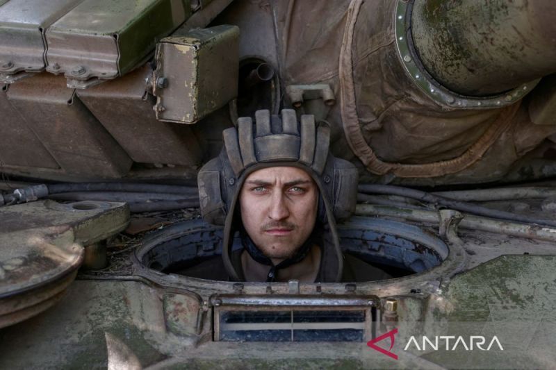 NATO Gelar Pertemuan Bikin Kesepakatan Kirim Tambahan Senjata Bagi Ukraina