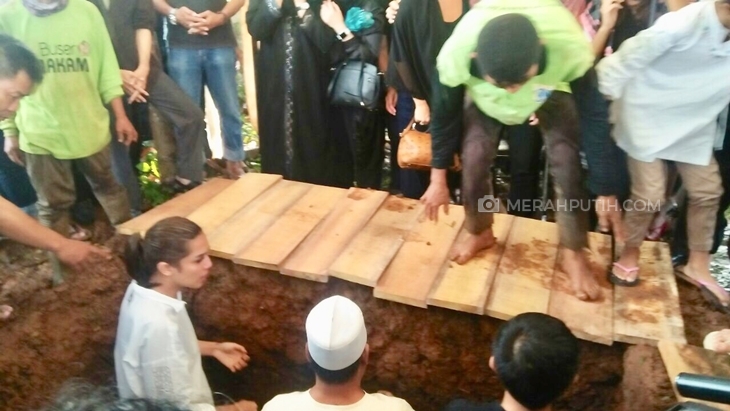 Millendaru ikut memakampan ayahnya (MP/Raden Yusuf)