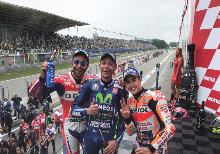 Duel Seru Kontra Petrucci, Valentino Rossi Menangi GP Assen