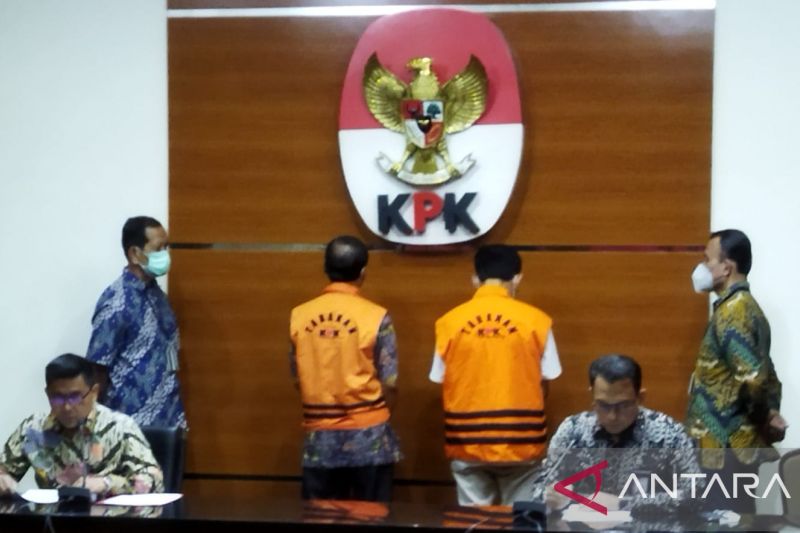 KPK Tetapkan Eks Kepala Bappeda Jatim Tersangka Suap