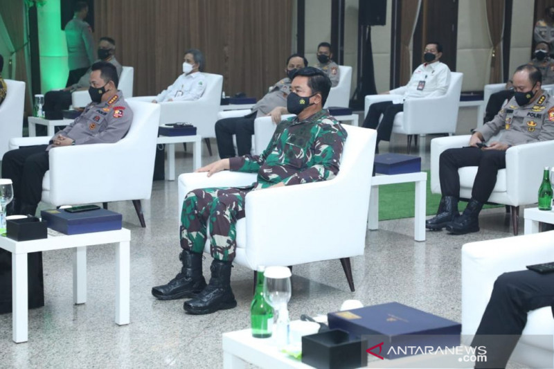 8 November Pensiun, Panglima TNI Rombak 150 Perwira Tinggi