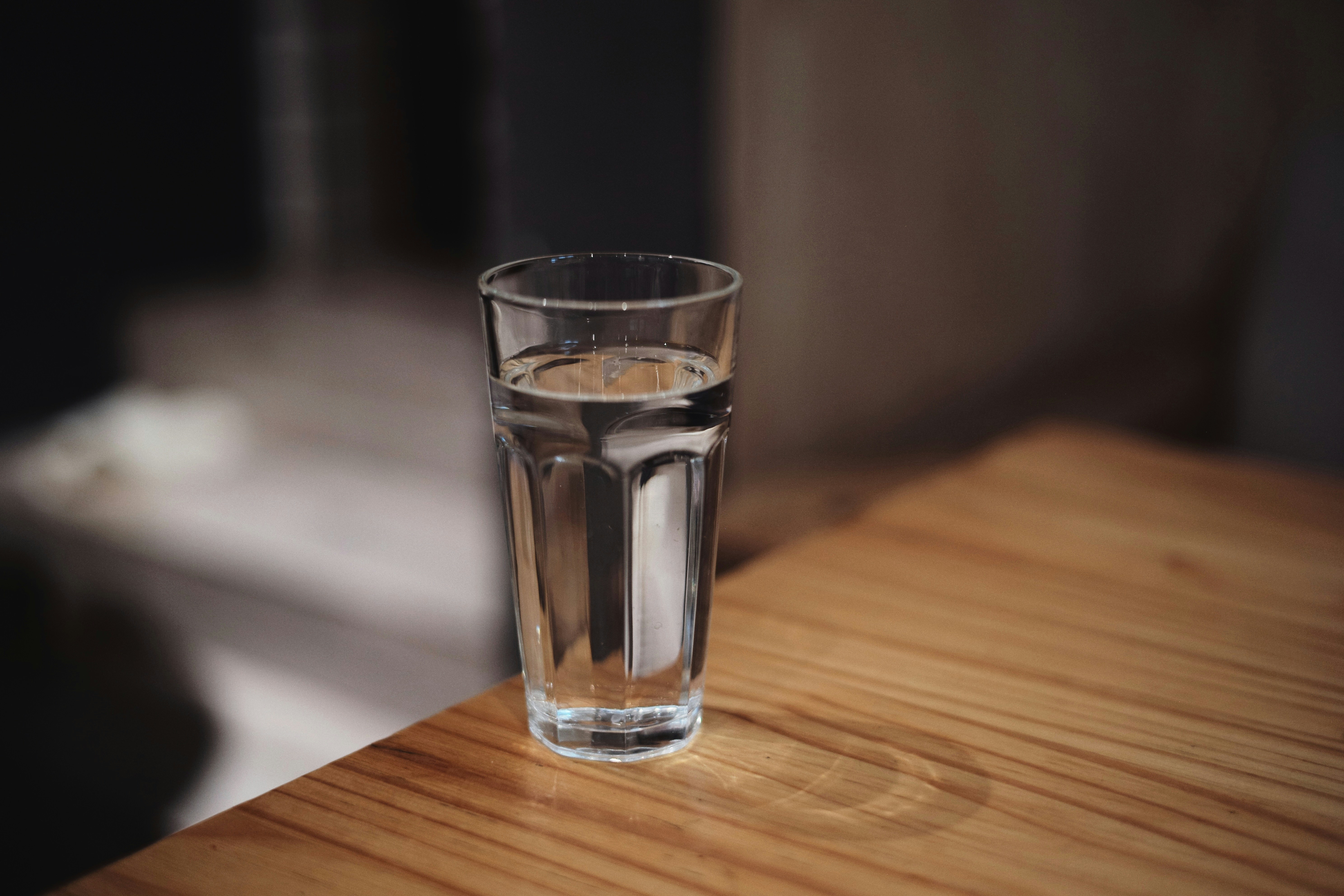 Sparkling Water dan Air Biasa Sama-sama Menghidrasi, Lebih Baik Mana?
