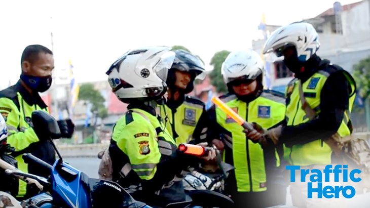 Yuk Kenalan dengan Tim Saber, 'Traffic Hero' Penyapu Ranjau Paku