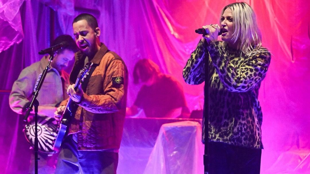 Linkin Park Debut Bawakan 'The Emptiness Machine' Secara Live
