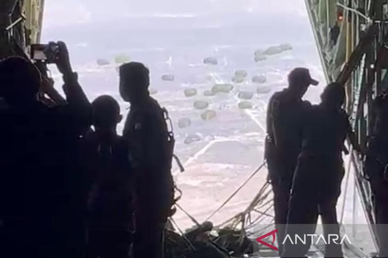 Indonesia Lanjutkan Airdrop Bantuan Kemanusian di Jalur Gaza, Tahap 2 Ada 800 Ton Bantuan