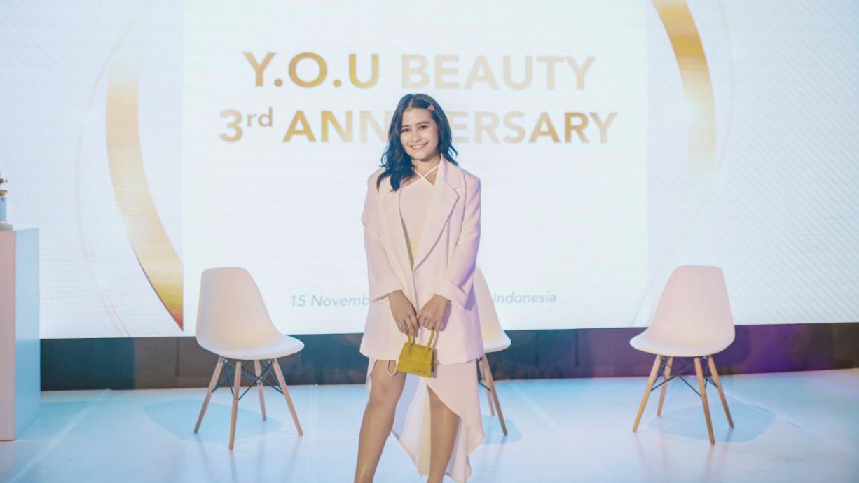 Ini Produk Make-Up Favorit Prilly Latuconsina
