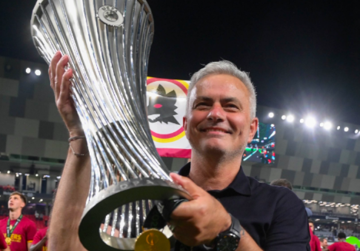 Jose Mourinho Tutup Pintu untuk Real Madrid, Fokus Adu Taktik Lawan Conte