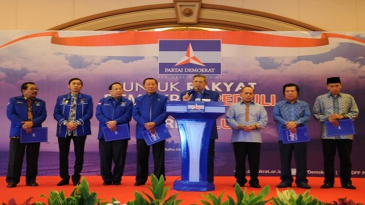SBY bersama pengurus pusat Partai Demokrat 