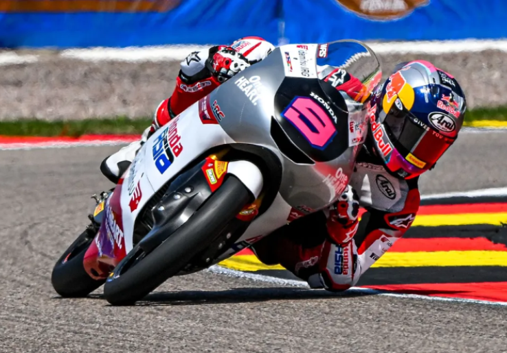Sejarah Tercipta! Veda Ega Pratama Rebut Pole Position Moto3 Australia 2026, Bikin Bangga Indonesia