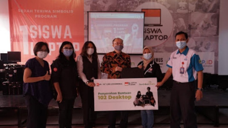 K-Line Donasikan Lebih dari 100 Set Komputer untuk SMK di Jakarta