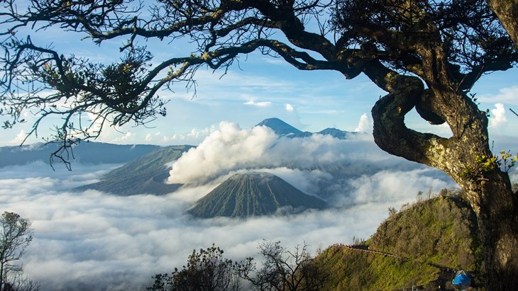 Intip Lokasi Foto 'Prewedding' Favorit Paling Hype di Indonesia
