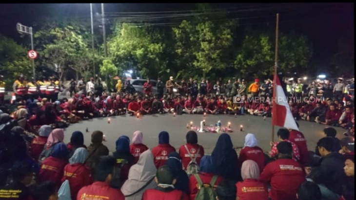 Aksi Solidaritas IMM Solo untuk Dua Aktivis yang Meninggal saat Aksi di DPRD Sulawesi