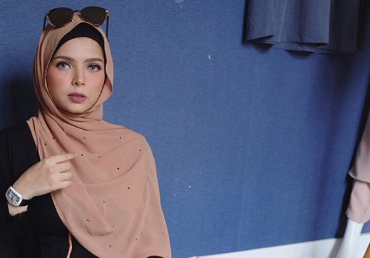Rancangan Terbaru Abaya Modern Vivi Zubedi untuk Hari Raya Nanti