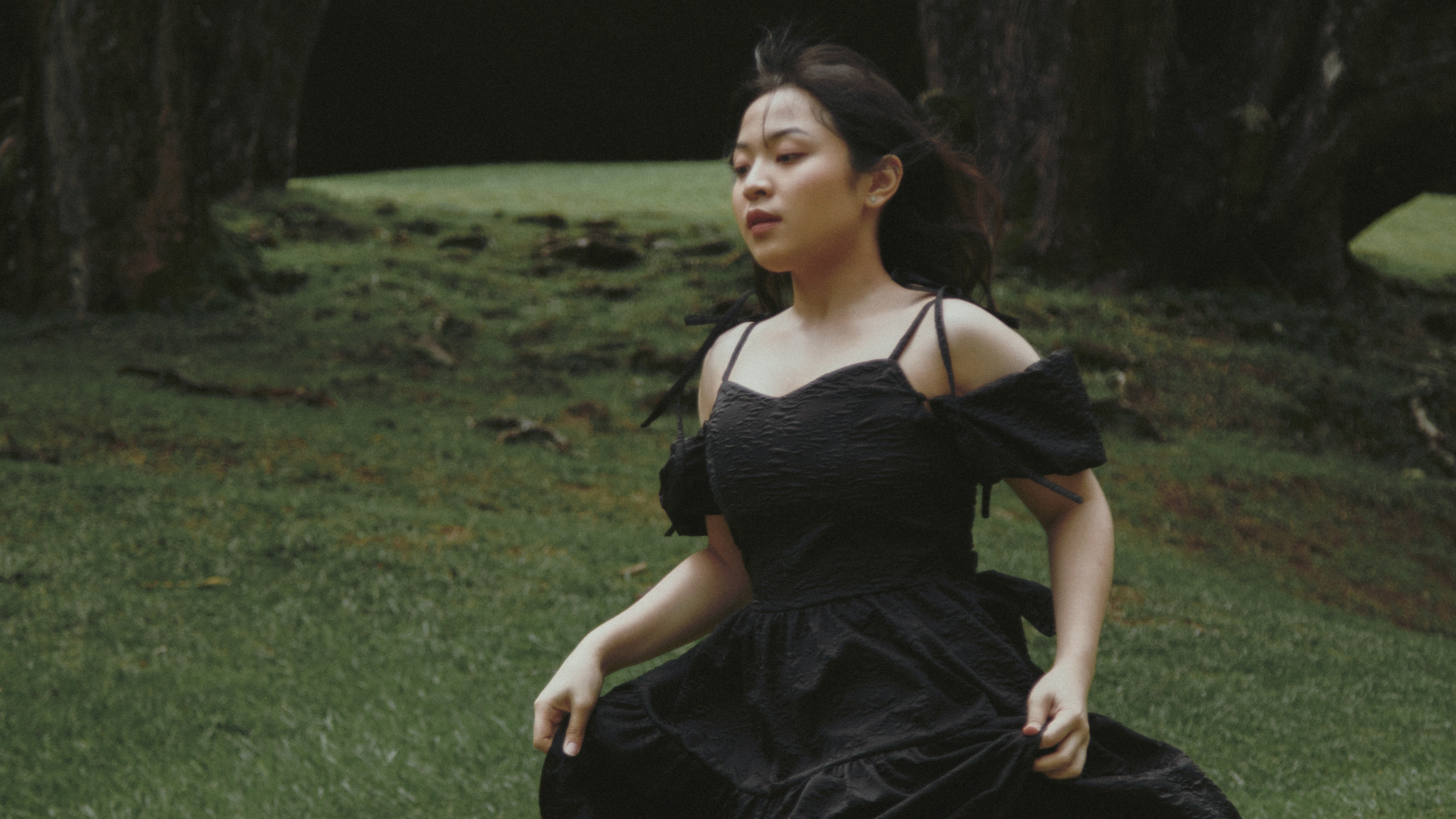 Bernadya Ceritakan Fase Pendewasaan Lewat Album Debut 'Sialnya, Hidup Harus Tetap Berjalan