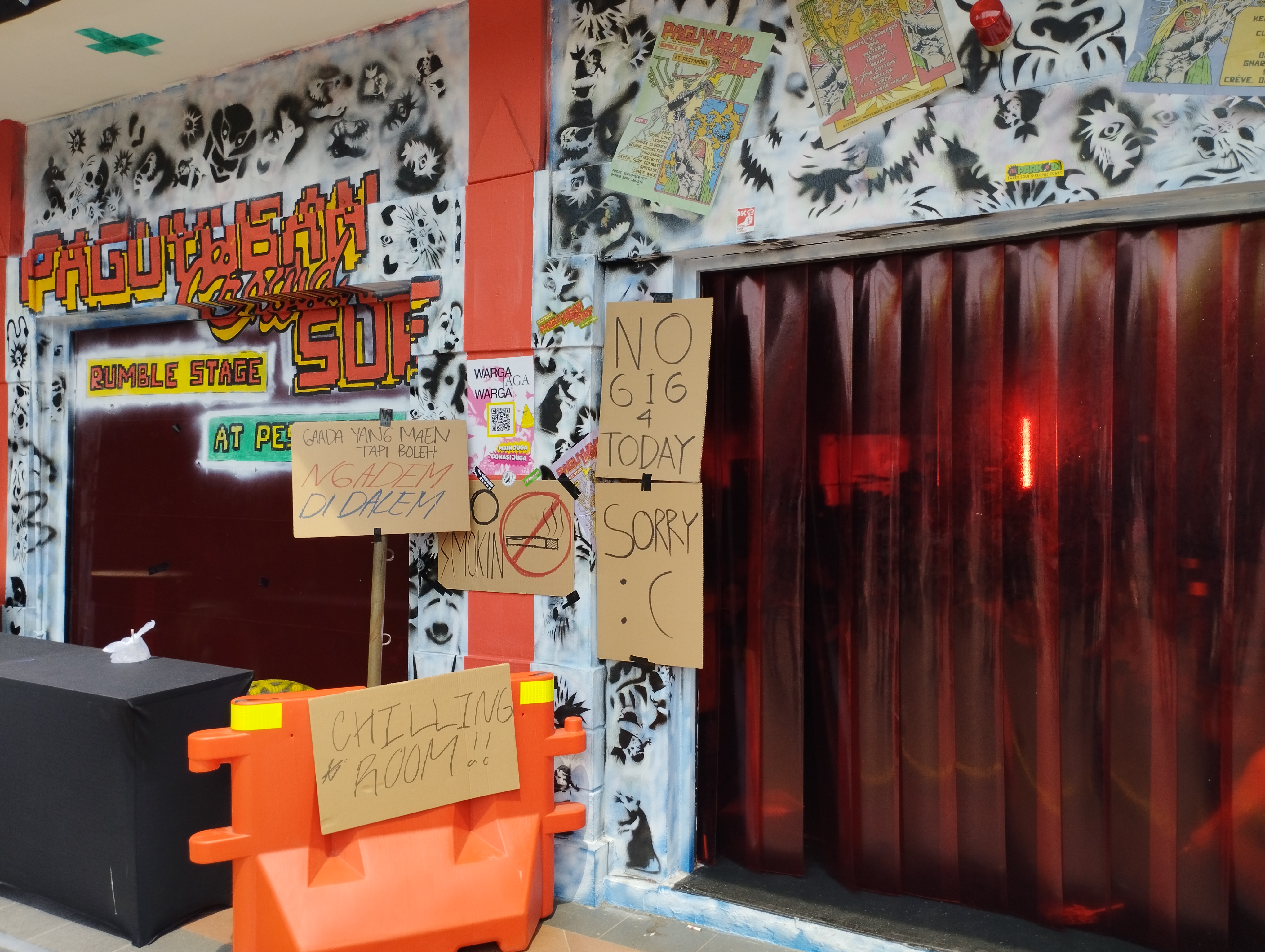Panggung Kosong, Sikap Tegas Paguyuban Crowd Surf Tolak Sponsor Freeport di Pestapora
