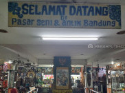 Surga Barang Antik di Pasar Cikapundung