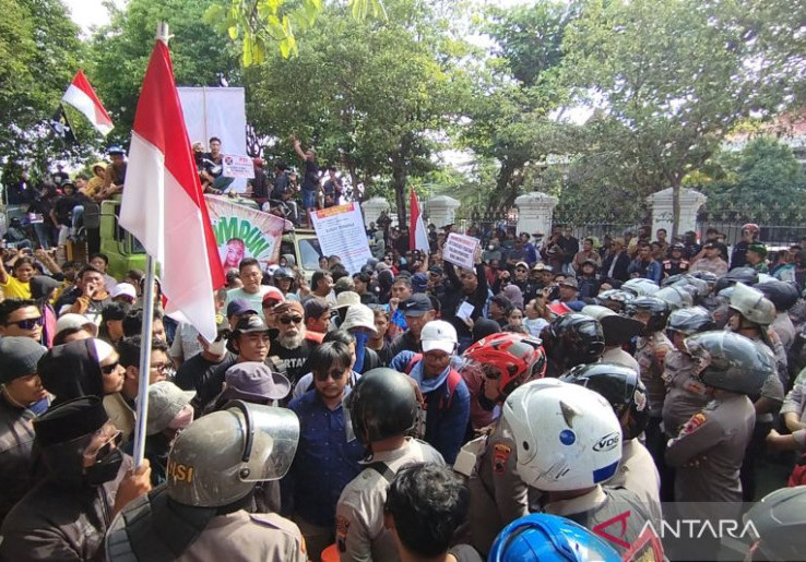 Warga Pati Kembali Gelar Demo, Dorong Pemakzulan Sudewo dari Kursi Bupati