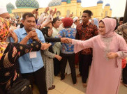 Cara Unik Ibu Negara Iriana Kampanye