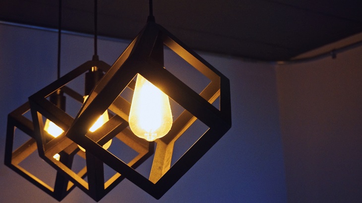 Jangan Sembarangan Mengganti Lampu