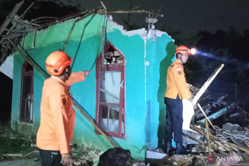 Ratusan Orang Terdampak Gempa Bekasi, 37 Rumah Rusak di Karawang