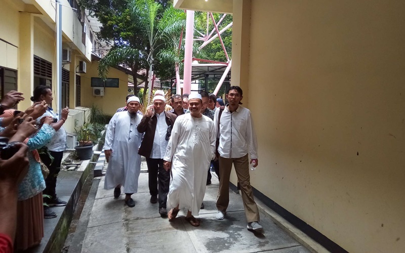 Ketua PA 212 Slamet Ma'arif di Mapolresta Solo