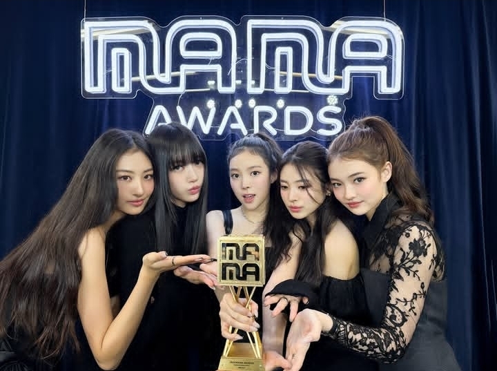 3 Bulan Debut, Girl Grup MEOVV Sukses Menang MAMA Award 2024