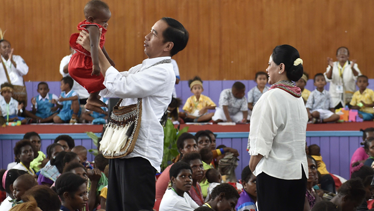Jokowi Diangkat Jadi Panglima Perang Suku Asmat