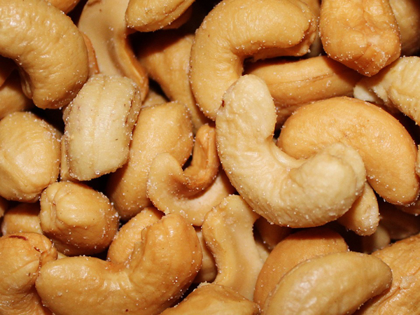 kacang mede