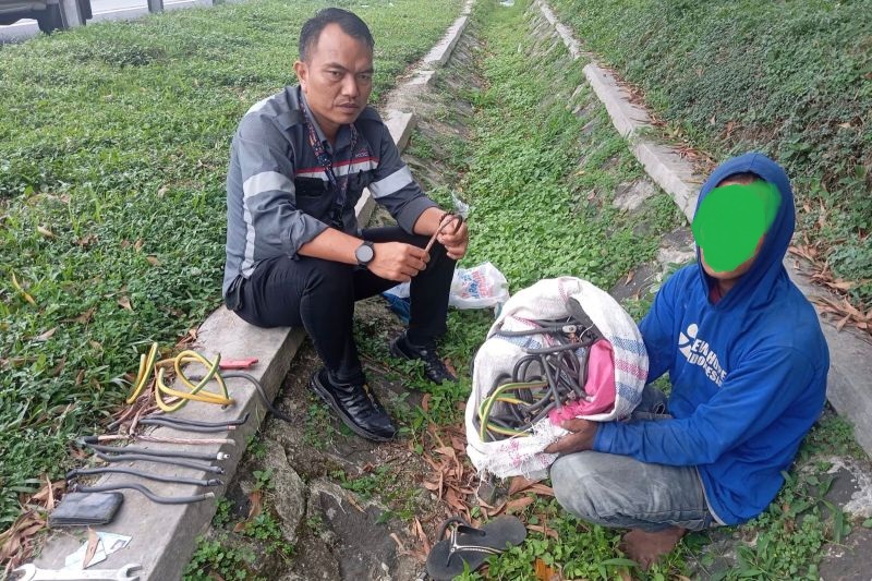 PT KCIC Tangkap Pencuri Kabel Grounding Bagian Pagar Sound Barrier Jalur Kereta Cepat