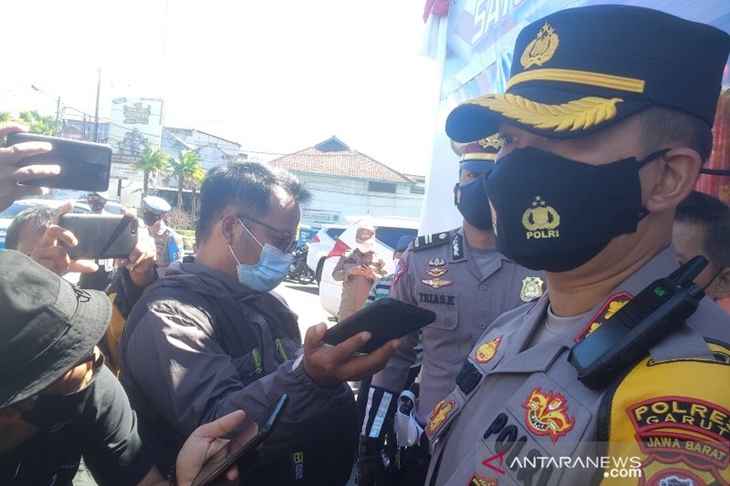 Kepala Kepolisian Resor Garut AKBP Wirdhanto Hadicaksono menyatakan tengah menyelidiki masuknya puluhan warga menjadi NII. ANTARA/Feri Purnama 