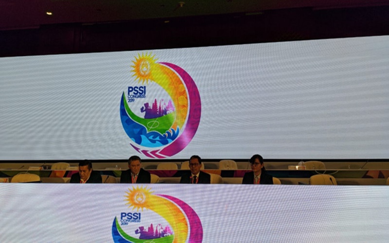 Para pimpinan sidang Kongres Tahunan PSSI 2019