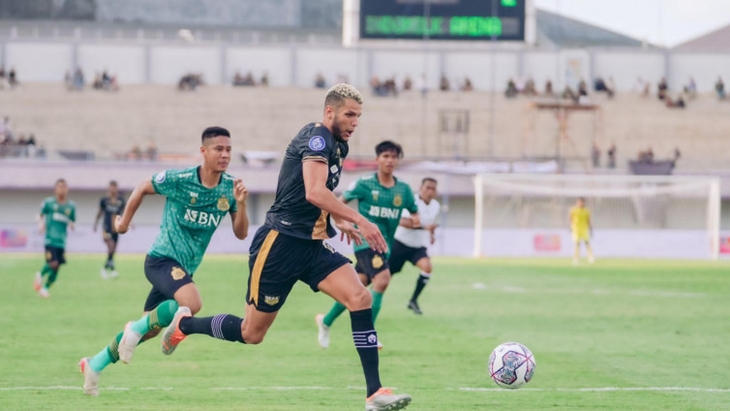 Hadapi Madura United Besok, Karim Rossi Berharap Dewa United FC Tampil Konsisten