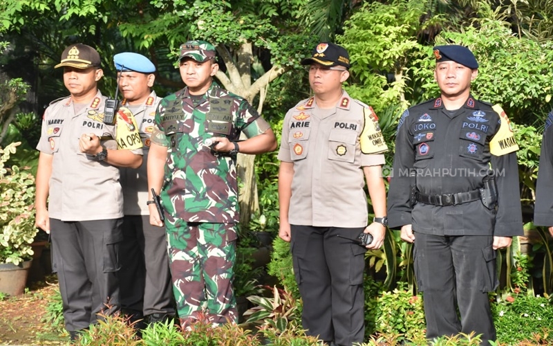 Dandim Jakarta Pusat Letkol (Inf) Wahyu Yudhayana bersama Kapolres Jakpus