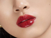 3 Inspirasi Make-Up yang Eye-Catching Banget Untuk Pesta Natal dan Tahun Baru