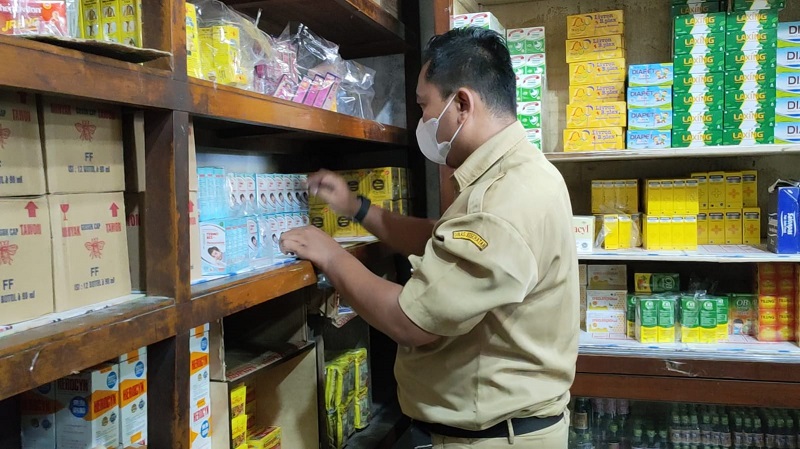 Di Solo, Distributor Belum Tarik Ribuan Obat Sirop Dilarang Edar